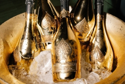 Bubbling Bliss: Why Champagne Makes the Perfect Wedding Gift